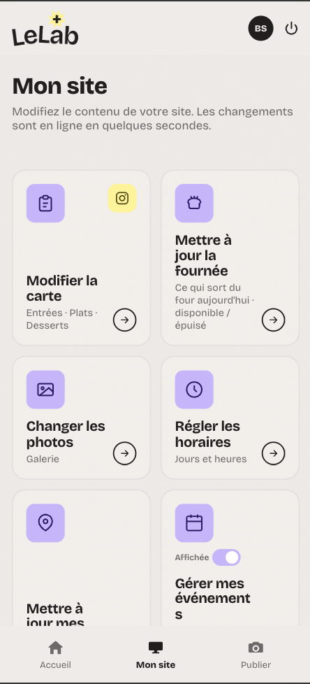 Les mêmes blocs éditables sur mobile